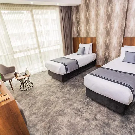 Airport Express Ξενοδοχείο 4*